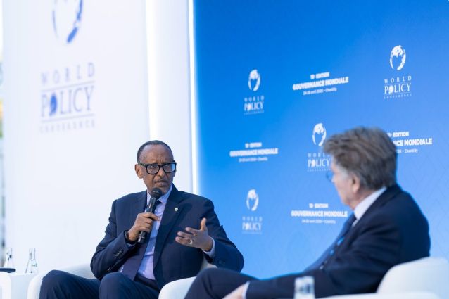 Perezida Kagame dore ibyo yagarutseho munama yabereye  i Chantilly mubufaransa ati: Afurika ishaka kwiyitaho no gukorana n’abandi