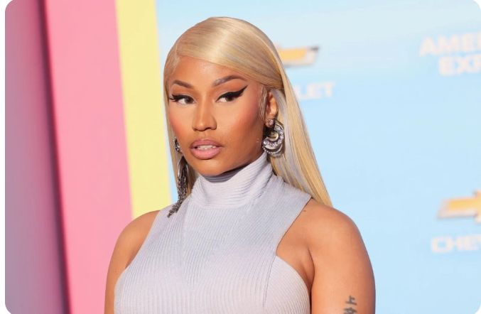 Nicki Minaj umuhanzi kazi w'umuraperi wo muri leta zunze ubumwe z'amerika yavuze  ko Ari umukunzi wa mbere wa Perezida Donald Trump, avuga ko "ashobora kuba ari we mukunzi we wa mbere". Ibi yabigarutseho ubwo yatumirwaga na Trump, ngo ageze ijambo ku bari bitabiriye inama yiga ku mushinga wa Trump Accounts, urebererwa na Minisiteri y’Imari muri Amerika, ugamije gufasha imiryango mu bijyanye no kwizigama.
