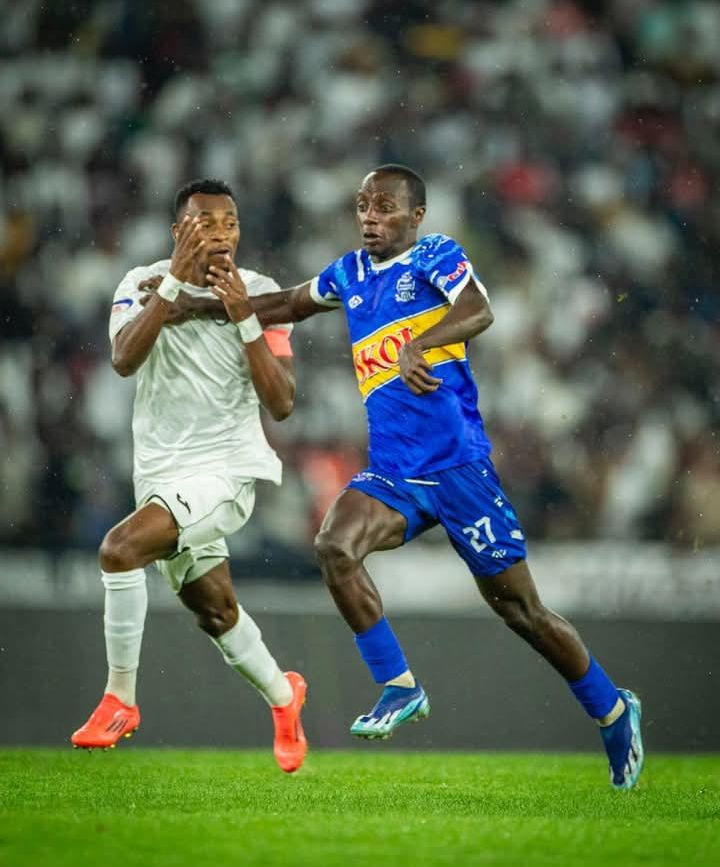 APR fc yatsinze rayon sport 4_1 bihita bituma yegukukana igikombe cya super cup akaba aricyo gikuru kuruta ibindi murwanda APR FC imaze gutwara Super Cup inshuro 4 mu mateka yayo.