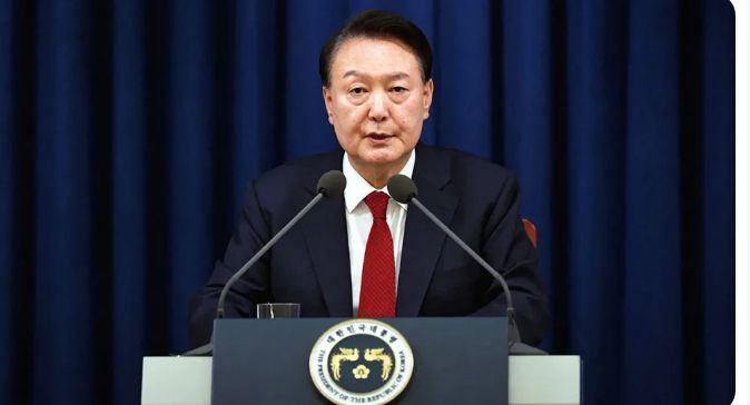 Urukiko rwo muri Koreya y’Epfo rwakatiye uwahoze ari Perezida Yoon Suk Yeol igifungo cy’imyaka ibiri.