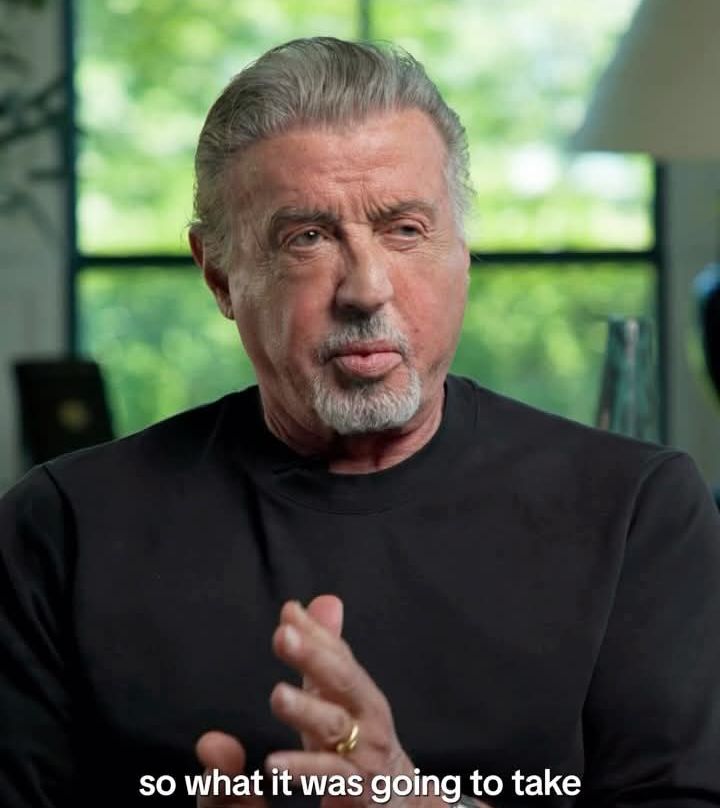 Sylvester Stallone yatangaje ko kugira imiterere myiza y'umubiri byagize akamaro,ngo bikana mugiraho ingaruka zikomeye ,biteganyijwe ko kuwa 29 nzeri 2026 azashyira hanze igitabo kuvuga kubuzima bwe,