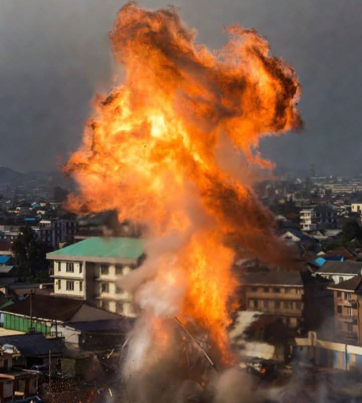 Abantu 13 nibo bahitanwe niturika ryabaye mububiko bw'intwaro iburundi abandi 50 barakomereka ,