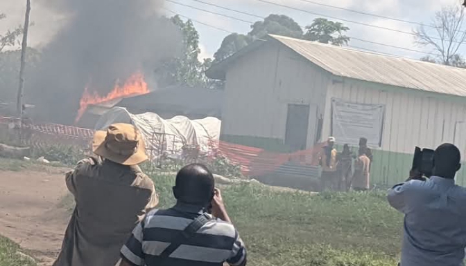 An angry mob has stormed part of Rwampara Hospital in the Ebola outbreak zone of eastern Democratic Republic of Congo.