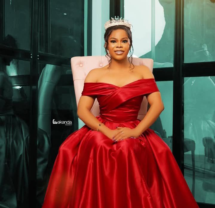 Nyuma y'indirimbo " pom pom" y'umuhanzi itahiwacu Bruce uzwi nka Bruce melody yakoranye na diamond , Umuhanzi the Ben bakunze kwita(tiger) na zuchu wo muri Tanzania batangaje ko bari mumushinga wo gukorana indirimbo nshya izasohoka vuba bitarenze amezi abiri Ari imbere 