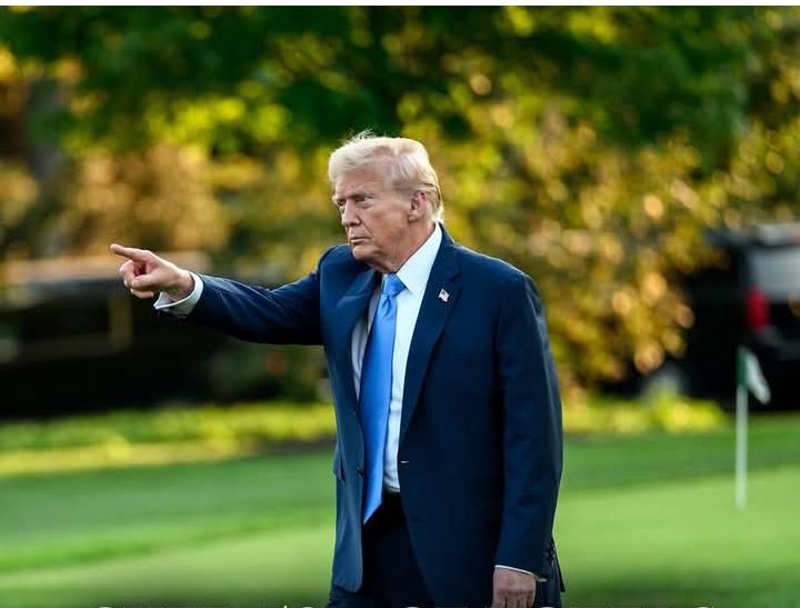 Perezida wa Leta zunze ubumwe za amerika Donald Trump yashinjije  Volodymyr Zelenskyy uyobora Ukraine ko ari we mbogamizi ku masezerano y’amahoro agamije guhagarika intambara amaze imyaka hafi ine ahanganyemo n’igihugu cy'uBurusiya.