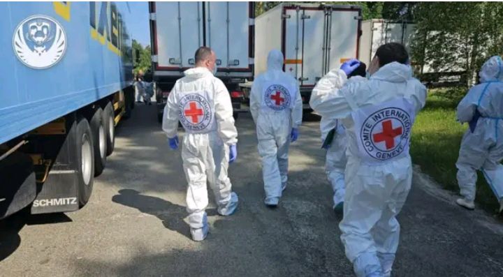 Uburusiya bwahaye ukraine imibiri 1000 y'abasirikare bayo baguye kurugamba ,mugihe Ukraine yo yahaye uburusiya imibiri y'abasirikare buburusiya 38 baguye mumirwano iri kubahuza 