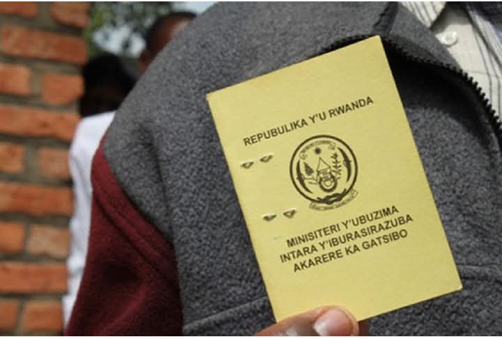 Imisanzu y’ubwisungane mu kwivuza ibizwi nka mituweri yiyongereye ,byatangajwe n'urwego rushinzwe ubuzima murwanda ko misanzu yiyongereye. Kuva kubihumbi 3000frw kugera kubihumbi 4000frw