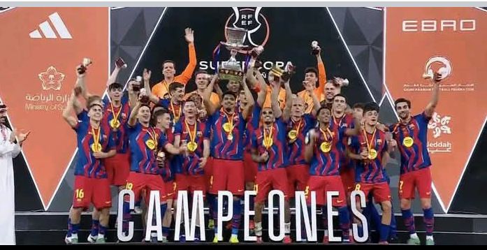 Fc Barcelona yatsinze real Madrid ibitego 3_2 (bitatu kuri bibiriya) Umukino wabaye tariki ya 11 /1/ 2026 bituma fc Barcelona yegukana igikombe cya 16 cya super cup  mugihe real Madrid yo ifite ibikombe 13 BYA super cup 