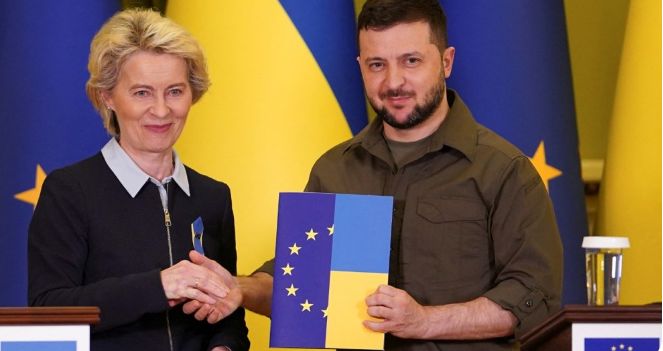 Ukraine yongeye gufungura umuyoboro wa peteroli y’u Burusiya – EU ihita iha Ukraine inguzanyo ya miliyari 90€